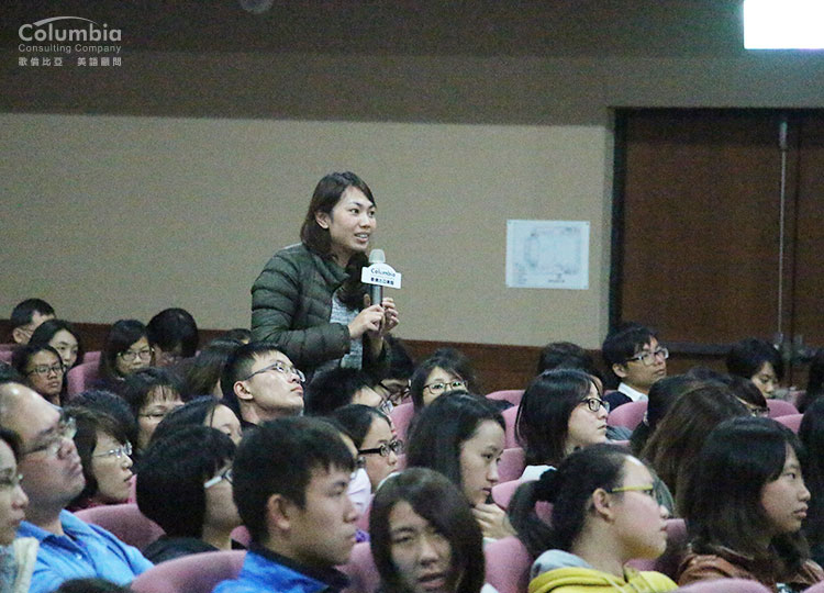陳彥博用自身經驗激勵著現場的每一位聽眾。