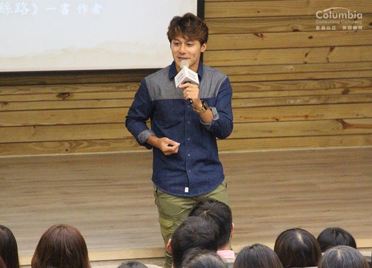 金鐘獎行腳類節目主持人<廖科溢> 金鐘獎行腳類節目主持人<廖科溢>